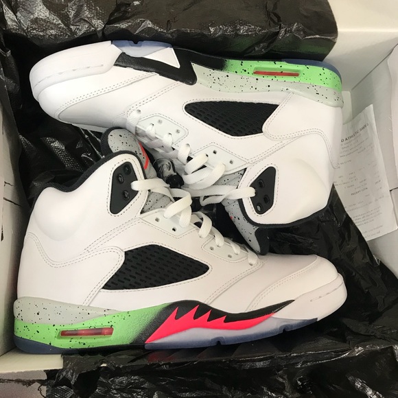 SOLD on StockX - Jordan V Poison Green Pro Star - Picture 2 of 8